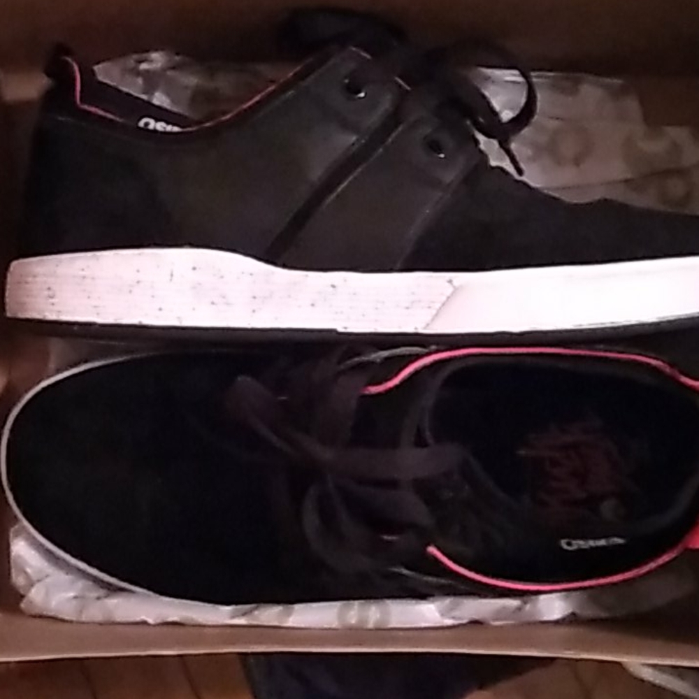 Osiris skate shoes